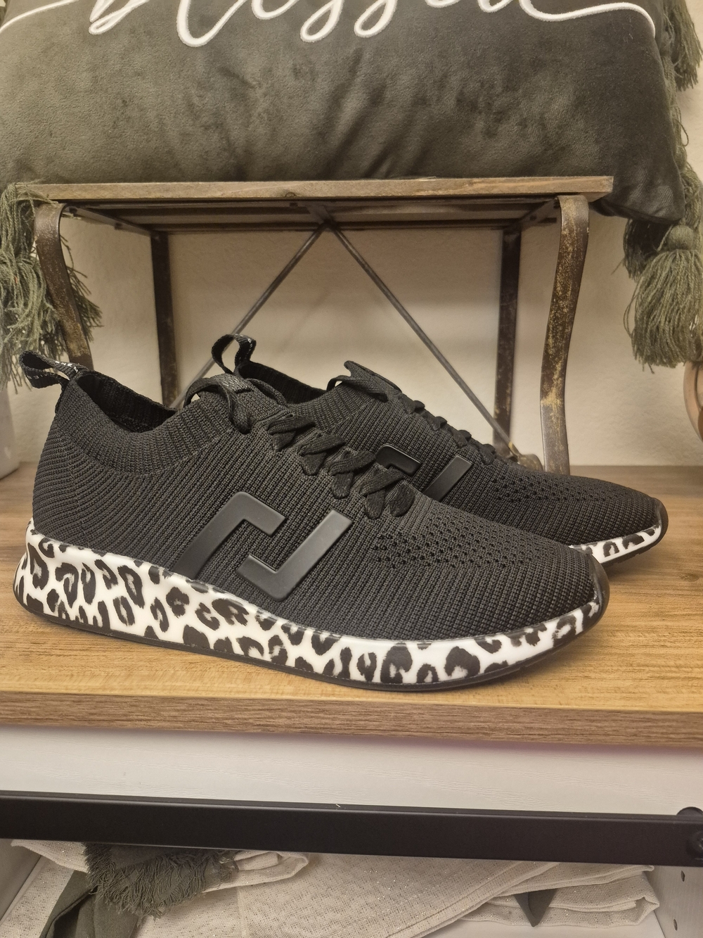 ROLLIE Women's Sneakers with Leopard-Print Sole NWOB sz 7 Black & White